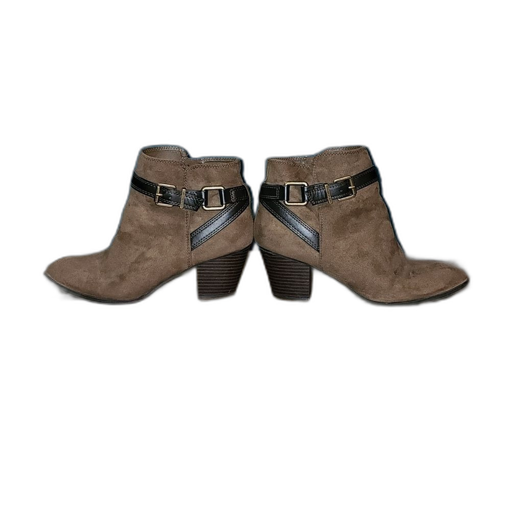 EXPRESS suede zip up heel bootie​